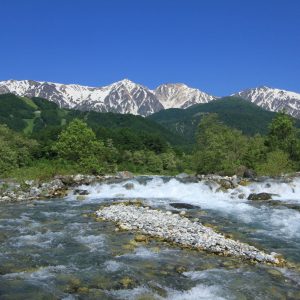 【6月】白馬三山と松川の清流